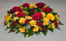 FL1 - Festive Lily Hand Tie